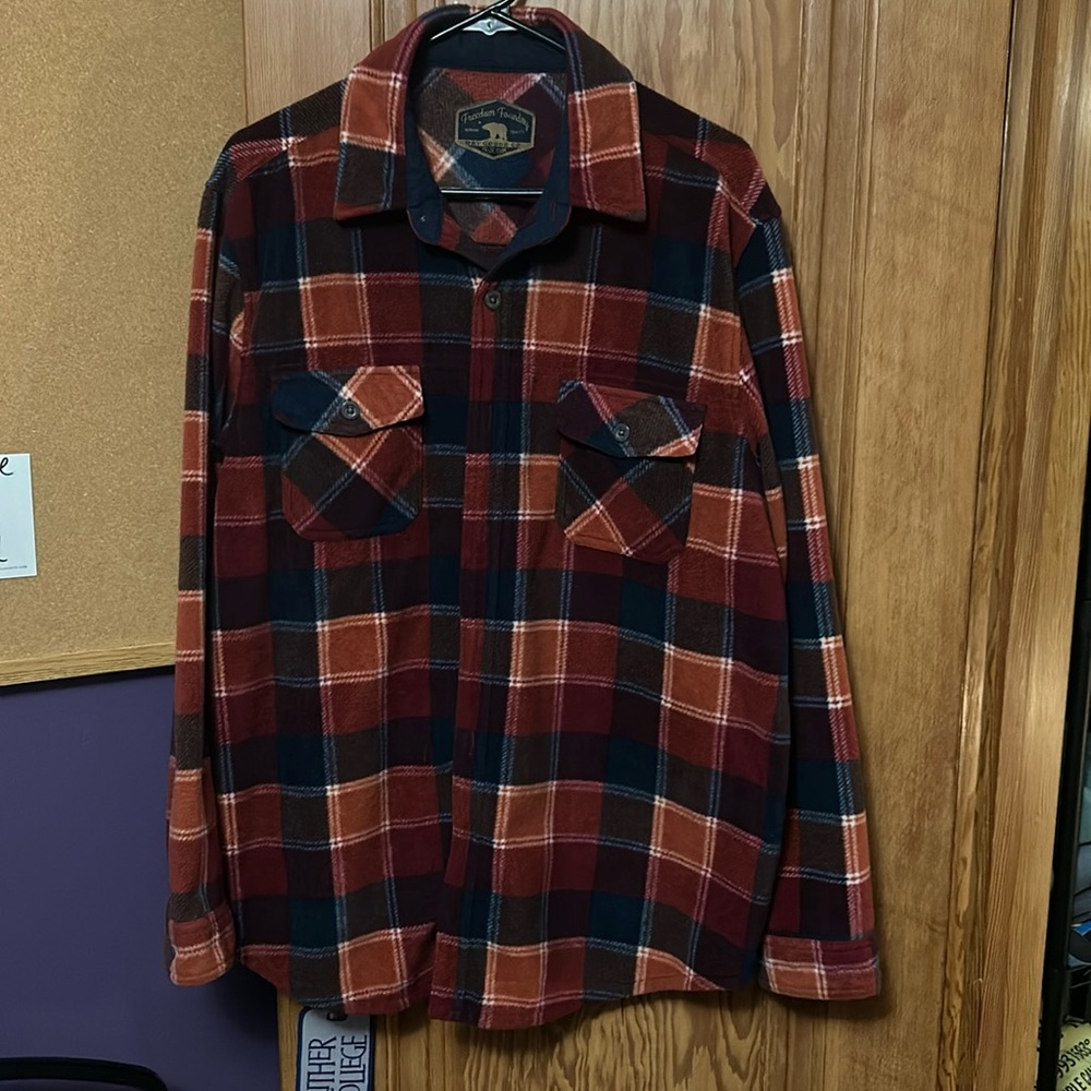 Men’s fleece button up flannel